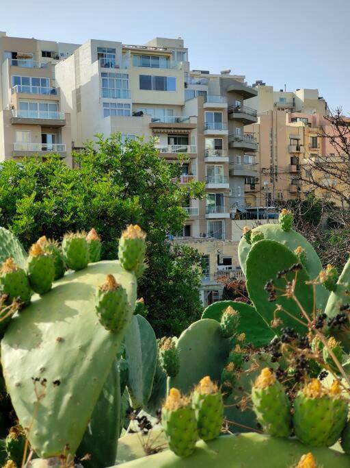 'Home Away From Home' By The Sea Saint Julian's Eksteriør bilde